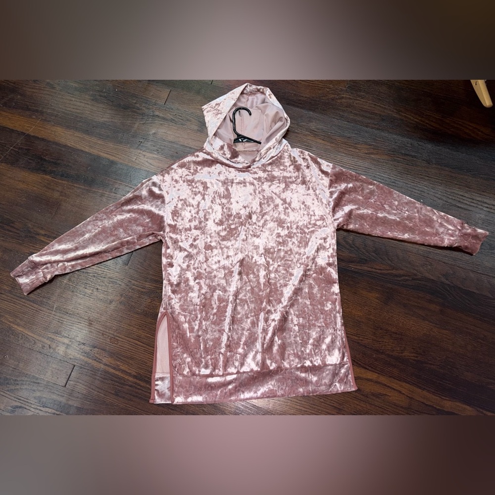 Chloe & Katie Blush Velvet hooded Tunic top